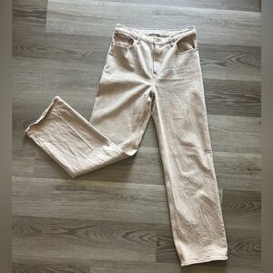 Abercrombie & Fitch Denim in the color oat. Size 29. Like new, gently used.